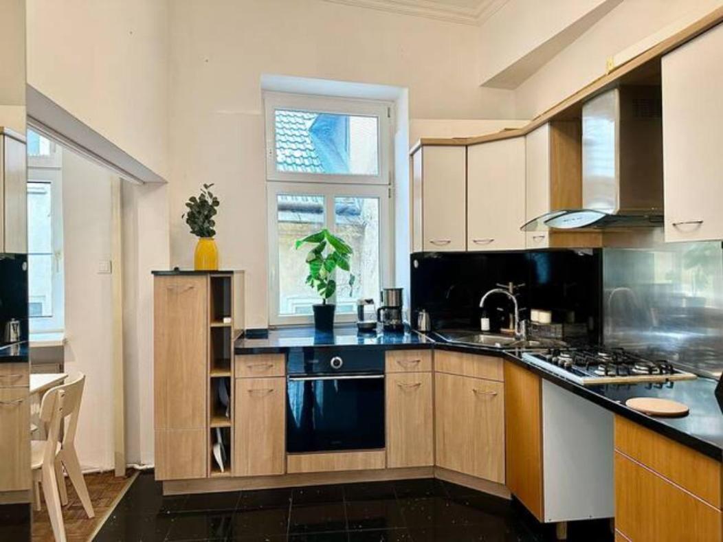 Chic Vienna Apartment Exterior photo